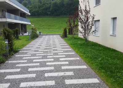 ReferenzenWege-im-Garten_1.jpeg